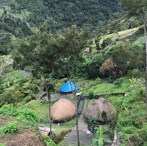 Rumah Adat Suku Hubula